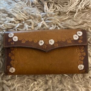Vintage 70’s Bohemian Leather Embossed Wallet White Flowers